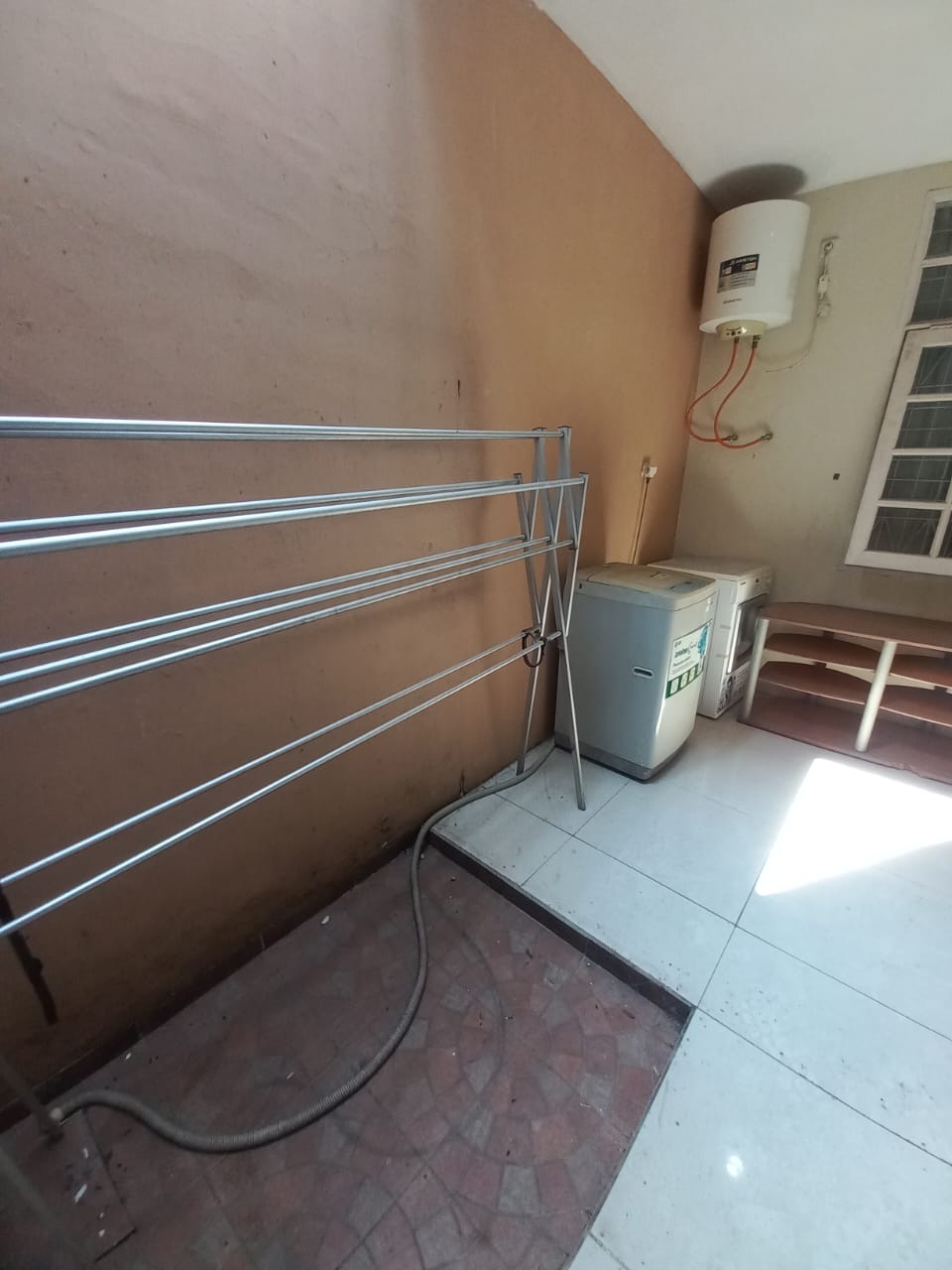 Rumah Disewakan di Cluster Beverly Lippo Cikarang
